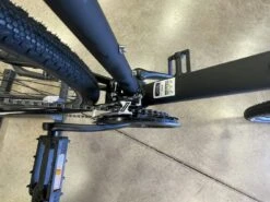 Cannondale Quick CX 4 Hybrid Bike - Front Suspension/Disc Brakes -Cannondale Bike Sale 3rN5paDMr 7g1Ivf WPYlIRFE