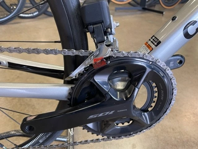 Cannondale CAAD13 Shimano 105 Di2 - Mercury 2023 4 Cannondale CAAD13 Shimano 105 Di2 - Mercury 2023 - Image 4