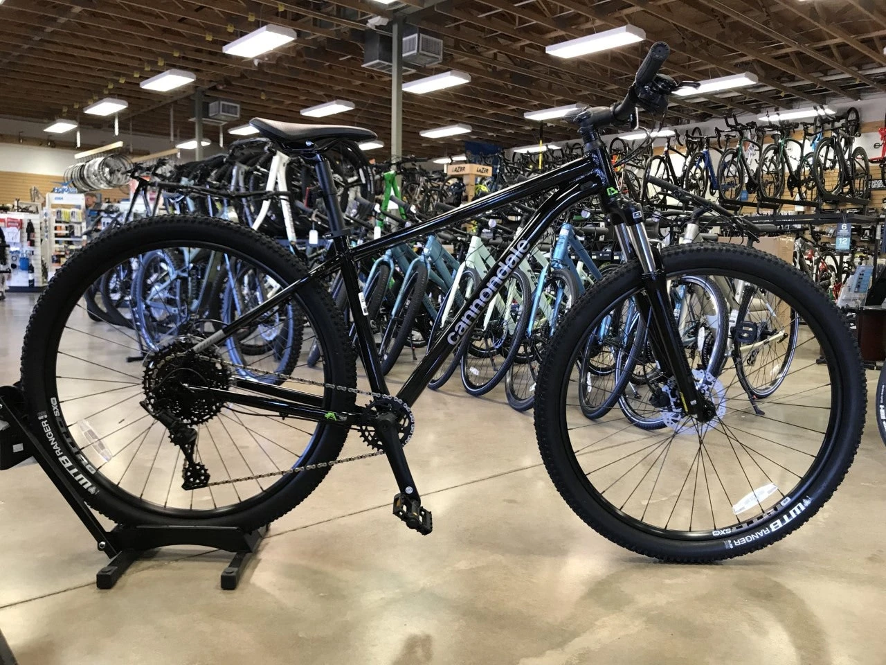 Cannondale Trail 5 - Graphite 2021 1 Cannondale Trail 5 - Graphite 2021