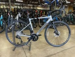 Cannondale CAAD13 Shimano 105 Di2 - Mercury 2023