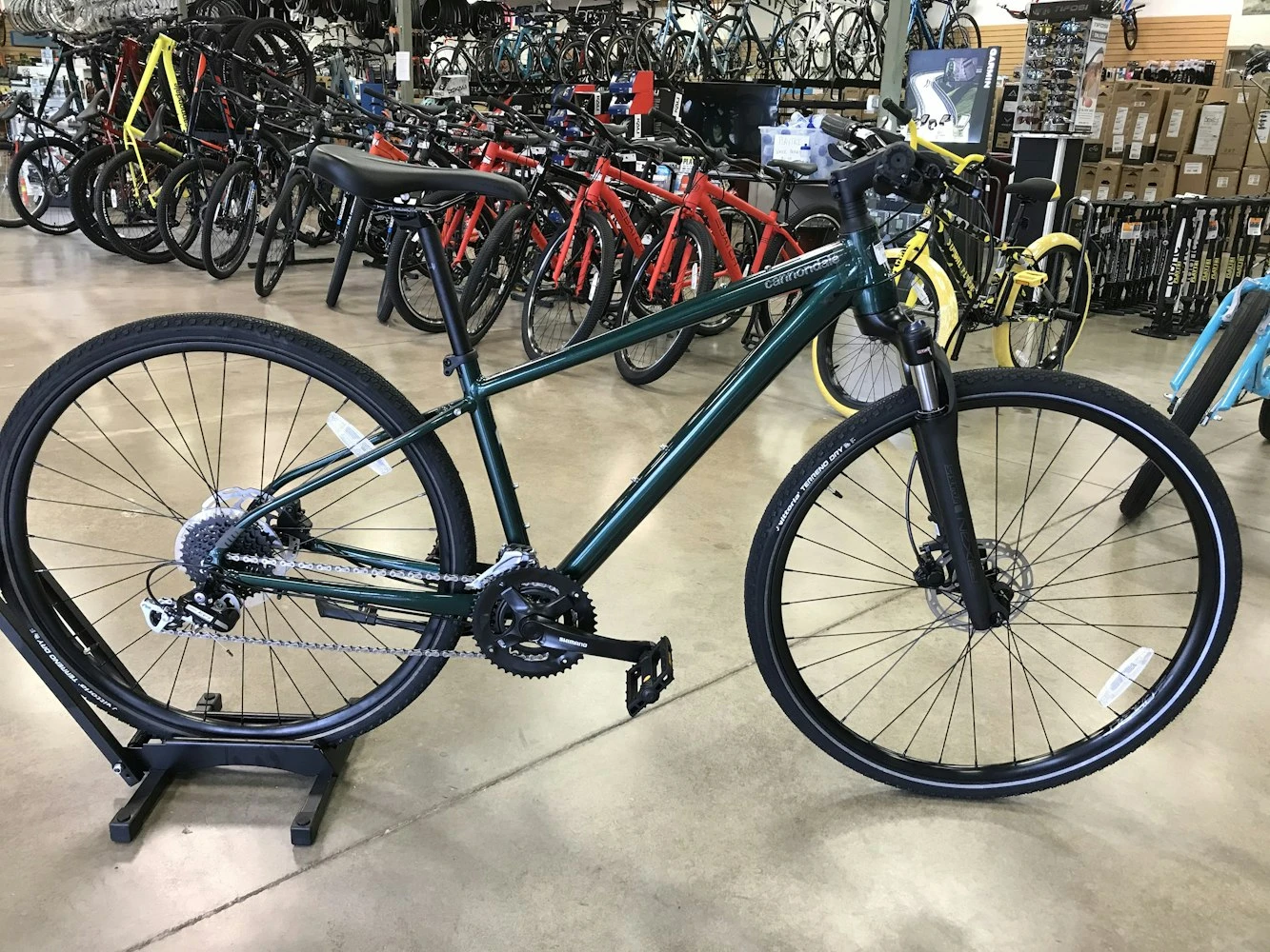 Cannondale Quick CX 3 Emerald Green 2022 1 Cannondale Quick CX 3 Emerald Green 2022