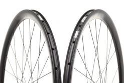 Cannondale HollowGram HG35 Carbon Tubeless 700c Wheelset -Cannondale Bike Sale WRD19056 PH3 5