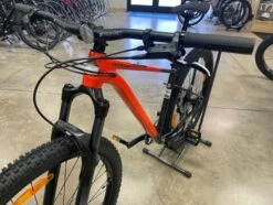 Cannondale Trail SE 3 Hardtail Mountain Bike: Shimano Deore 1x11, Dropper Post Impact Orange 21 Cannondale Trail SE 3 Hardtail Mountain Bike: Shimano Deore 1x11, Dropper Post Impact Orange -Cannondale Bike Sale ZUxmbGae1XmJMxPZF8NGFWnck