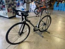 Cannondale CAAD13 Shimano 105 Di2 - Mercury 2023 21 Cannondale CAAD13 Shimano 105 Di2 - Mercury 2023 -Cannondale Bike Sale eLFuxUnXVsAeu1Nc piU6dlyw