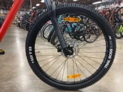 Cannondale Trail SE 3 Hardtail Mountain Bike: Shimano Deore 1x11, Dropper Post Impact Orange 17 Cannondale Trail SE 3 Hardtail Mountain Bike: Shimano Deore 1x11, Dropper Post Impact Orange -Cannondale Bike Sale mHxMHYI7hW0XtQAMwN LV0bwc