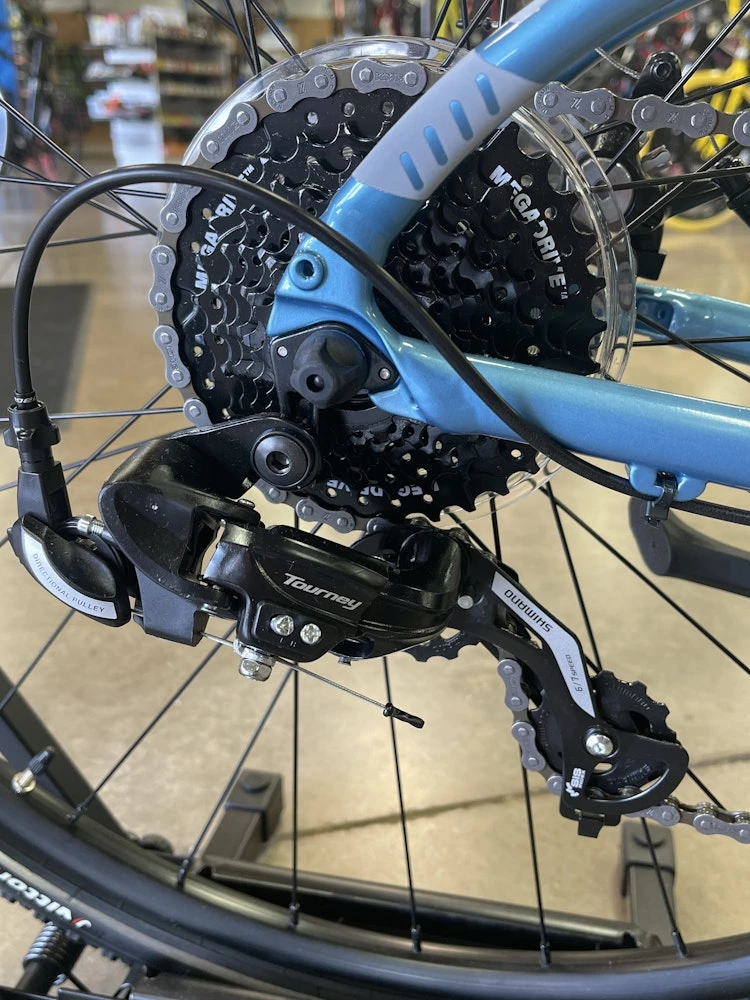 Cannondale Quick CX 4 Hybrid Bike Alpine Blue- Front Suspension/Disc Brakes 7 Cannondale Quick CX 4 Hybrid Bike Alpine Blue- Front Suspension/Disc Brakes - Image 7