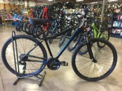 Cannondale Adventure 2 Men's Comfort Bike 2021